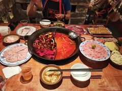 -周小明火锅(黑金冠社区店)