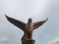 -巨鹰广场