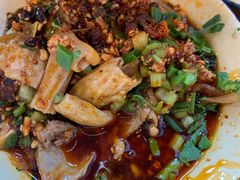 -拈签一笑黄牛肉辣卤串串