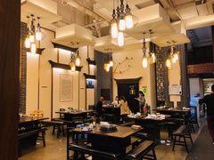 大堂-仁虎老火锅(黄泥磅店)