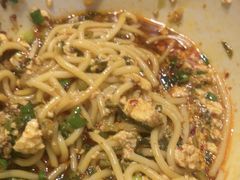 -云阿蛮云南生烫牛肉米线(奉贤路店)