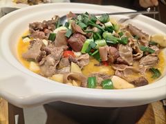 -头上红煨盐鸡·非遗院子餐厅
