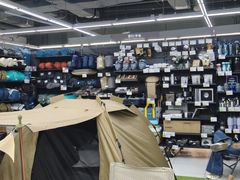 -迪卡侬(高新万达店)