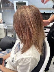 -PE SALON