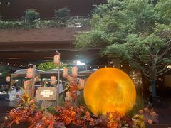 -瑞虹新天地月亮湾