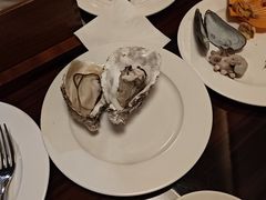-广州万富希尔顿酒店·感趣自助餐厅·金秋蟹宴生蚝海鲜刺身