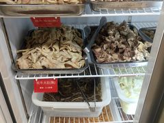 -金鼎雪山牦牛杂火锅(理县总店)