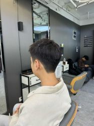 -藤野造型烫发染发