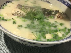 -南京金牛湖巨碗鱼头