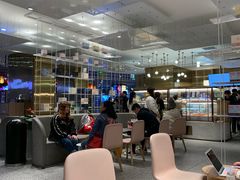 大堂-奈雪的茶(湖滨银泰in77C区PRO店)