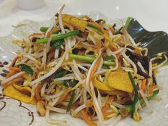 六合菜-满园春饼(宜昌万达店)