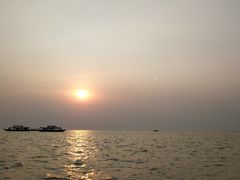 -洞里萨湖