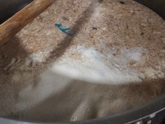 -红鼎豆捞·非遗鲍皇汤火锅(宝丰路店)