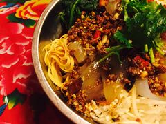 -闯关东东北农家菜(崂山石老人店)