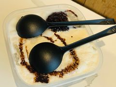 白雪黑糯米热冰粉-甜心闲生传统手工冰粉(太古里店)