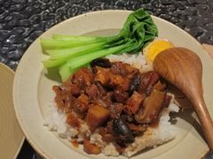 -粉八·云南米线·建水烧烤(常熟路店)