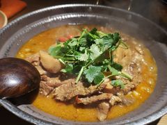 灶膛罐罐牛腩-吃饭皇帝大(合生汇店)