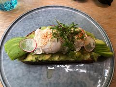 牛油果温泉蛋吐司-O'mills Sourdough Bakery&Bistro(永嘉路店)