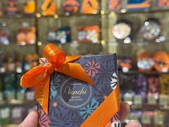 -VENCHI 闻绮(北京国贸商城店)