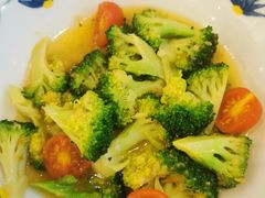 西兰花-萨莉亚意式餐厅(新洲家乐福店)