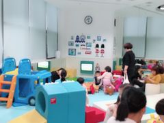 -龙格亲子游泳俱乐部(泊富中心)