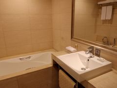 -杭州海外海皇冠大酒店