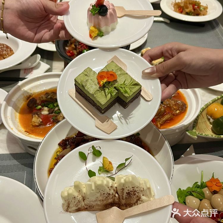 洛阳!夏天的快乐被我找到了!!小龙虾吃到爽!