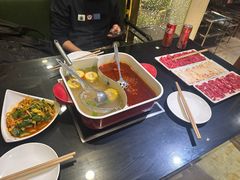 -潮汕三宝鲜牛肉火锅