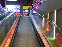 入口-Tenker Club弹刻极限主题公园 · 蹦床 · 团建 · 生日派对(大关店)