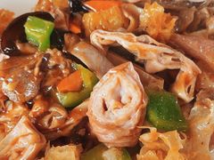 -金卯白肉罩火烧