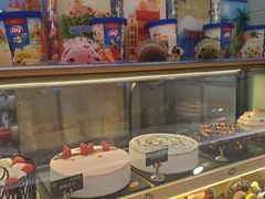 面包甜点陈列柜-DQ·蛋糕·冰淇淋(虹口龙之梦店)