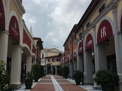 -佛罗伦萨小镇广佛名品奥特莱斯(疏港路店)