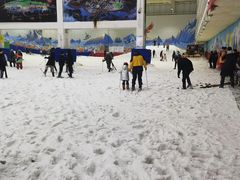 -乔波室内滑雪场