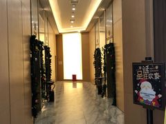 -瑞幸咖啡(纽宾凯酒店新华路店)