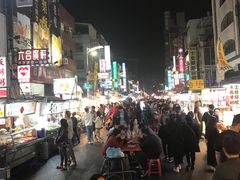 -六合夜市