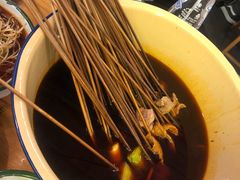 -拈签一笑黄牛肉辣卤串串