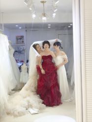 -Flora婚纱礼服定制租赁店