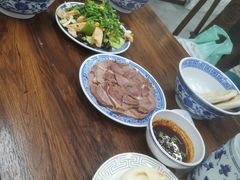 -崇德楼水盆牛羊肉泡馍馆(文艺路店)