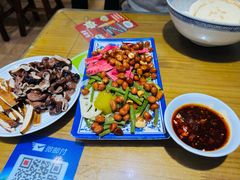 -天发芽·何记葫芦头泡馍·传统小吃(报恩寺街店)