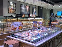 面包甜点陈列柜-巴黎贝甜(龙之梦购物中心虹口店)