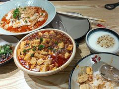 -叁煨蹄花·下饭盐帮菜(人民广场店)