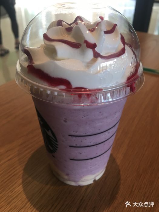 夏莓意式奶冻星冰乐