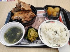 -犟骨头排骨饭•大骨面(弘阳广场店)