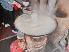 -云南大锅豆浆店