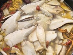 -南渝食府.墨脱石锅松茸鸡