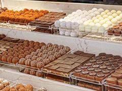 -Laderach 莱德拉(上海环贸iapm店)