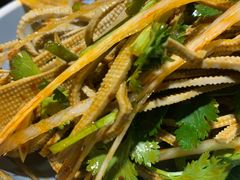 凉拌豆腐丝-肠王卤煮(西单食宝街店)