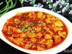 -乡土特色.冷锅鱼.牦牛肉汤锅