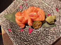 三文鱼卷-桂马·日本料理·海胆·海鲜饭·酒场(民主广场店)