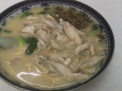 -明呈黄鱼面馆(斜土路店)